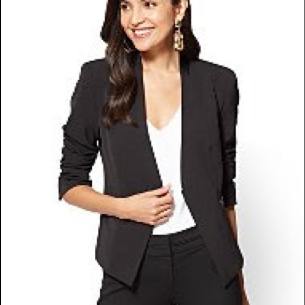 NWT perfect Condition black blazer with detail